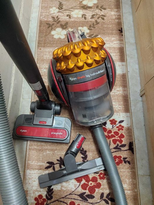 Прахосмукачки Dyson