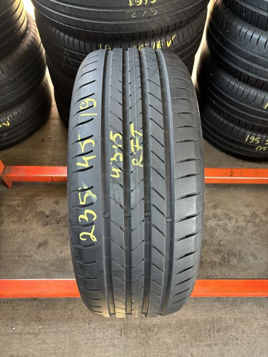1 Anvelopa Vara 235/45/19 GoodYear EfficientGrip RFT 235 45 19 R19