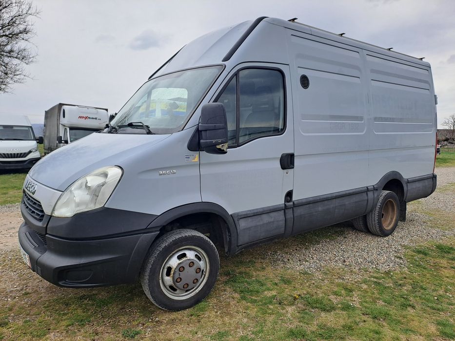 Iveco daily 35c13 se conduce B