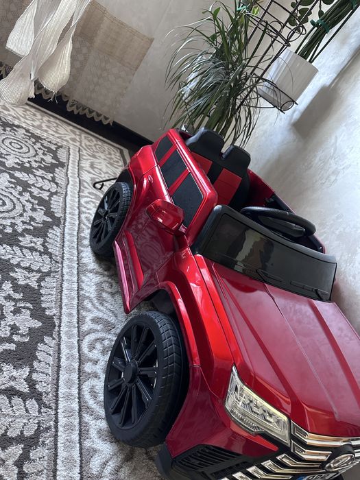 Продам машинку как новая