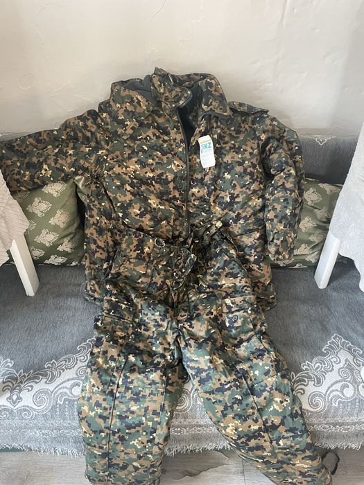 Продам военный бушлат новый