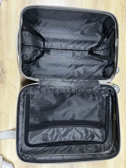 Чемодан продается