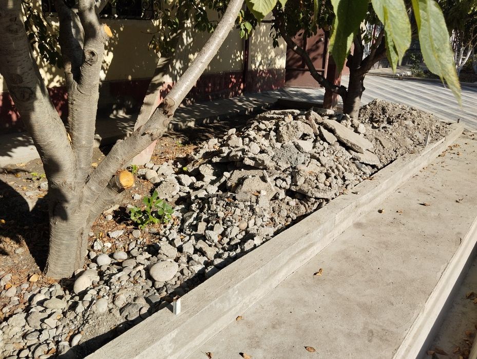 Отдаю даром, куски бетона для засыпки