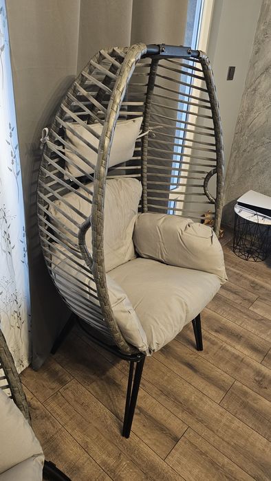 Градински стол яйце