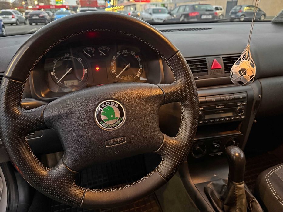 SKODA Octavia 2003 — imagine 5