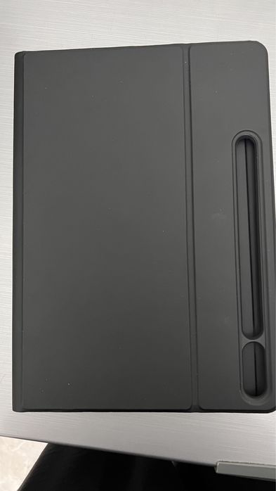 Клавиатура для планшета .Новая с чехлом .