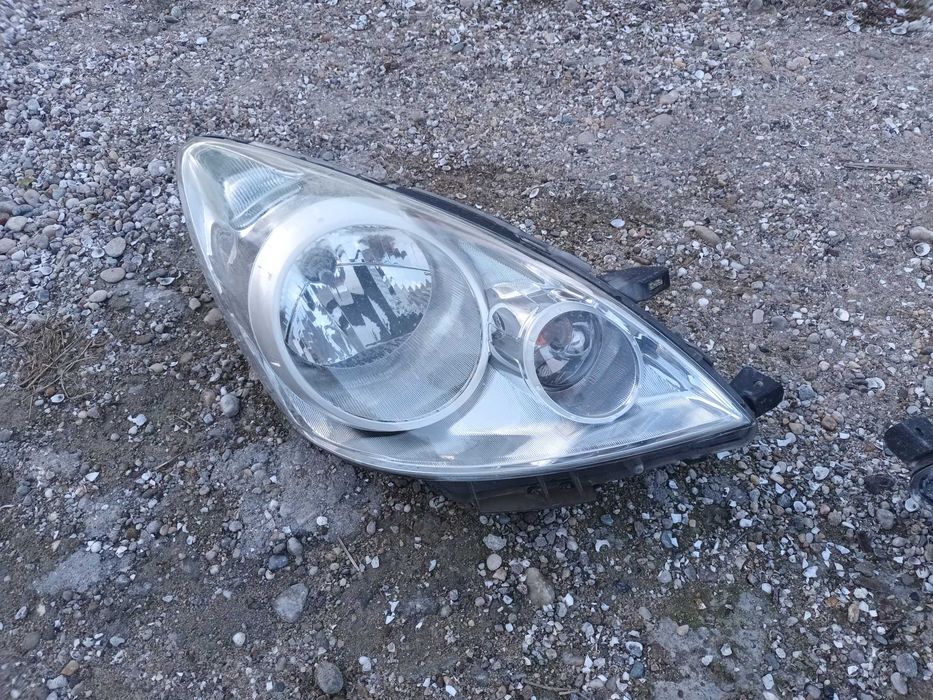 ляв и десен фар за нисан ноте фейслифт 09 - 13 NISSAN NOTE FACELIFT