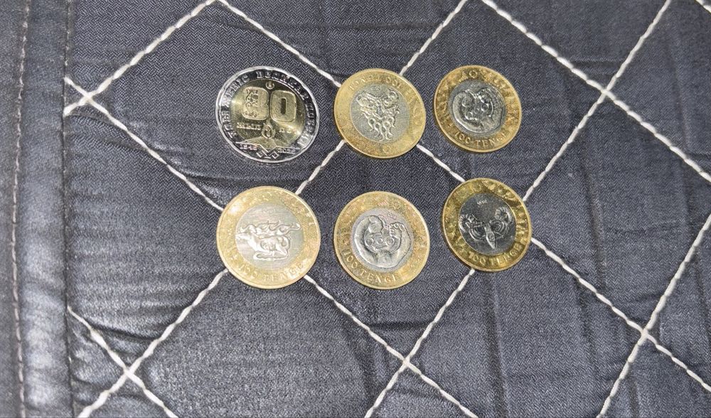 Продам монеты коллекционные