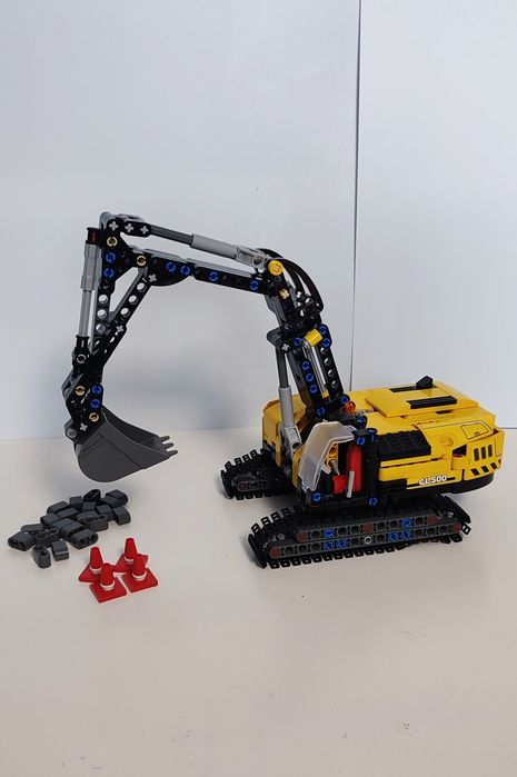 LEGO Technic - Excavator de mare putere 42121, 569 piese