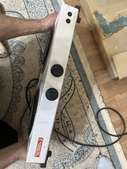 Продам электро плиту!