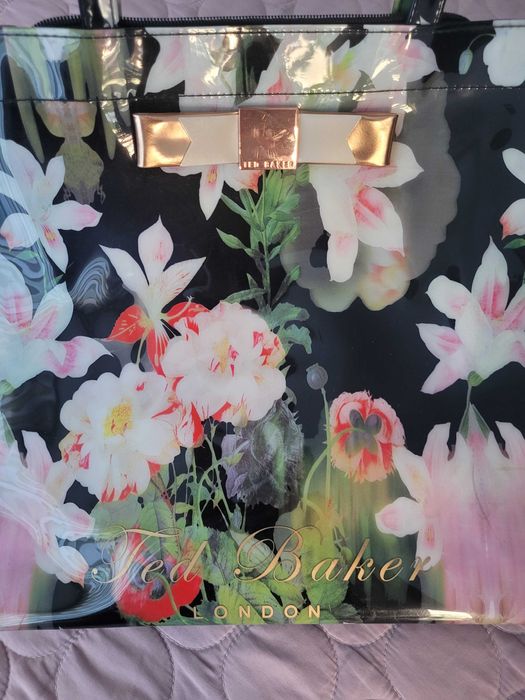 Сет от две дамски чанти