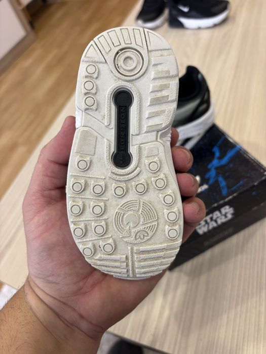 Детски маратонки адидас номер 21