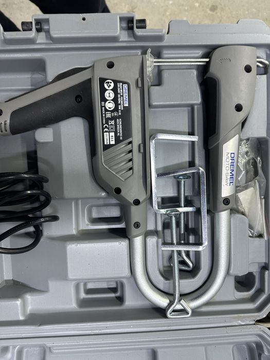 Лобзик Dremel