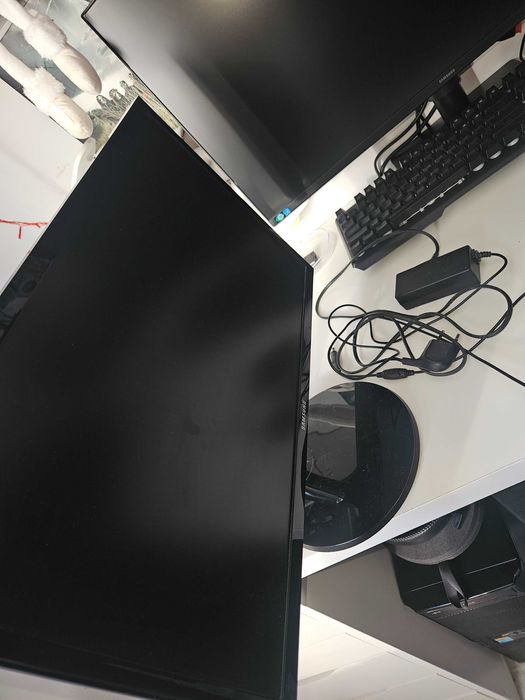 Monitor Samsung 22” – Full HD – HDMI – stare foarte bună