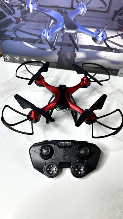 Dron. Дрон. Квадрокоптер игрушка. Без камеры.