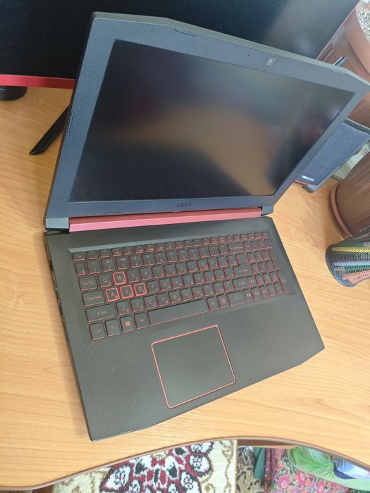 Acer NITRO (i7 8750H/GTX 1060)