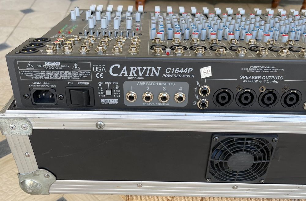 CARVIN C1644P активный микшер 1200 ватт