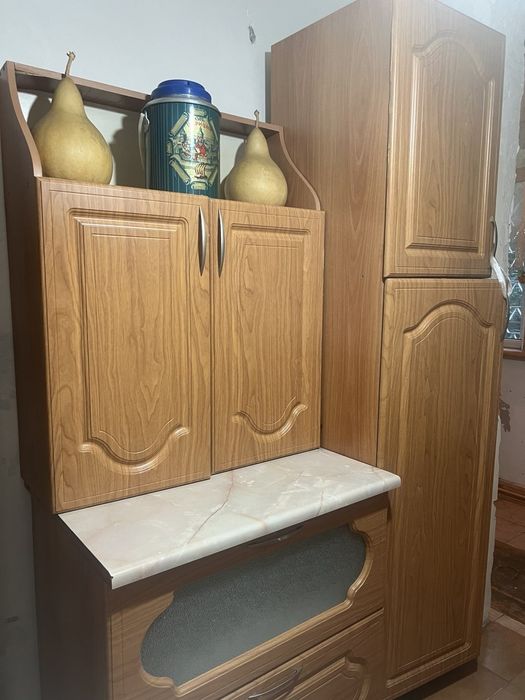 Продаёться кухонный