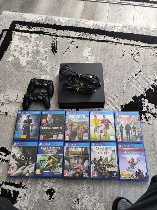 Play station 4  slim