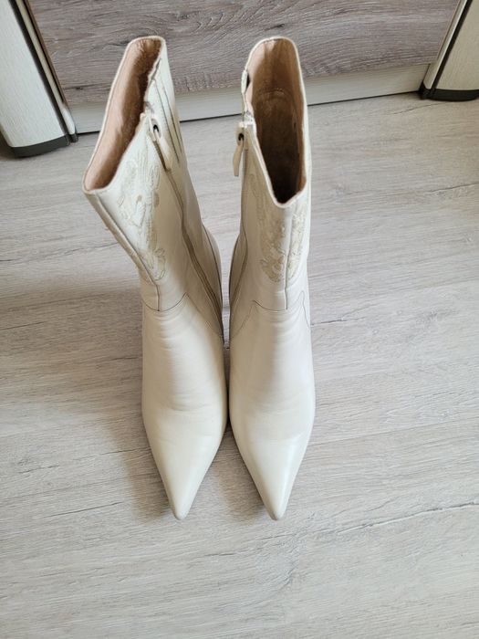 Женская обувь ботильоны