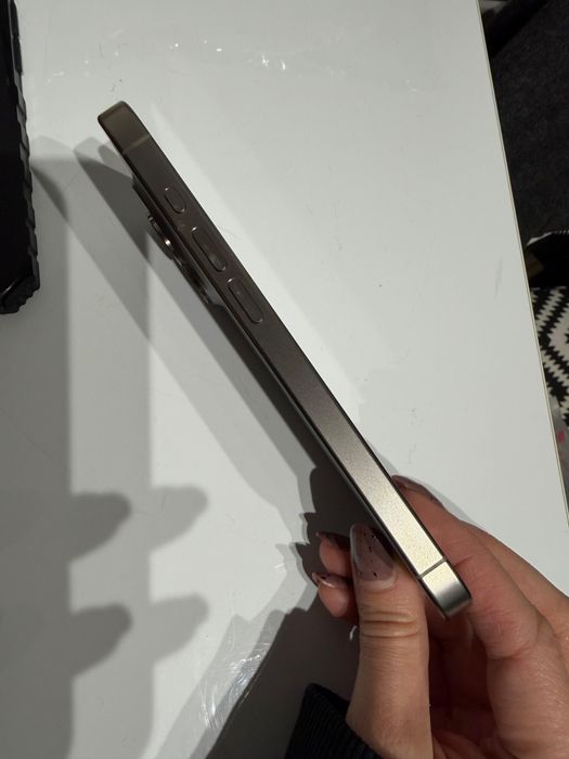 Iphone 15pro, 256gb, baterie 88%