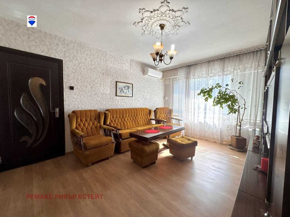 Продава се Тристаен апартамент в Русе, Здравец Изток - 80 кв.м за 1287 €/кв.м - Снимка #5