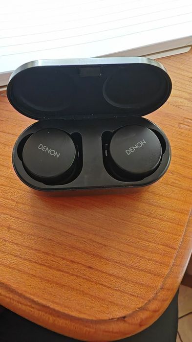 SCHIMB Casti Denon Perl TWS Bluetooth perfect functionale impecabile