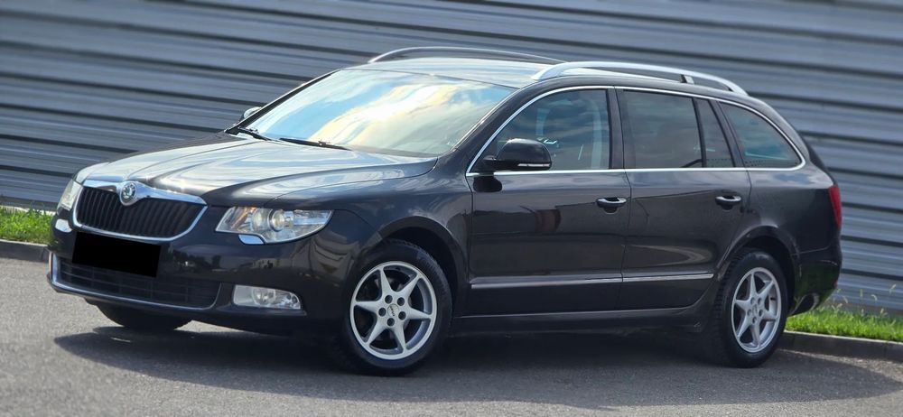 Skoda Superb Elegance - an 2012 MOKA BROWN