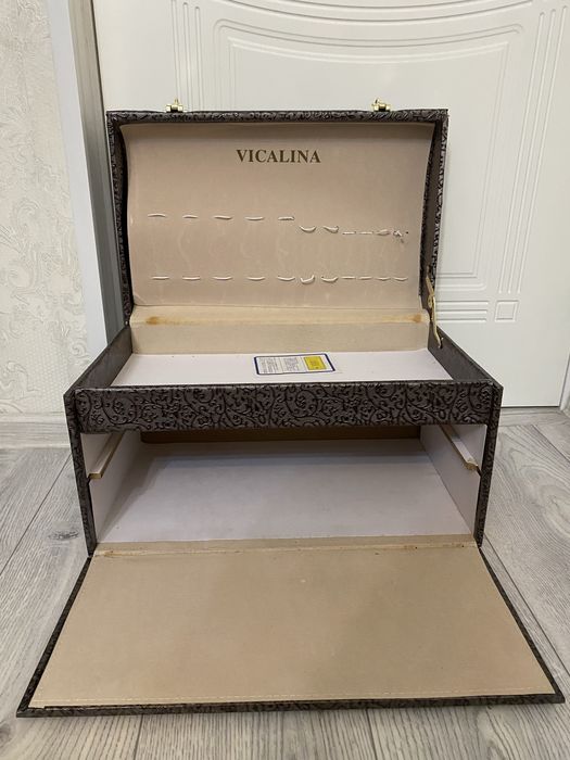 Продам чемодан в идеальном состоянии