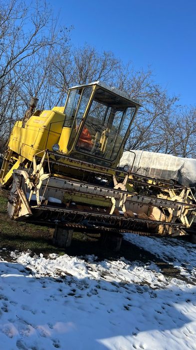 Combina New Holland 1550 S