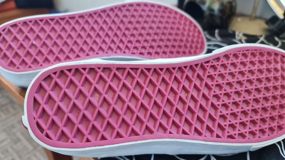 Tenisi Vans men 8, women 9.5