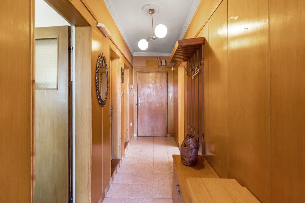 Продава се Тристаен апартамент в Плевен, Сторгозия - 72 кв.м за 1417 €/кв.м - Снимка #10