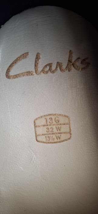 Продам кожаную обувь лоферы для мальчика