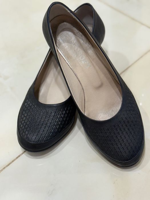 Дамски обувки от естествена кожа