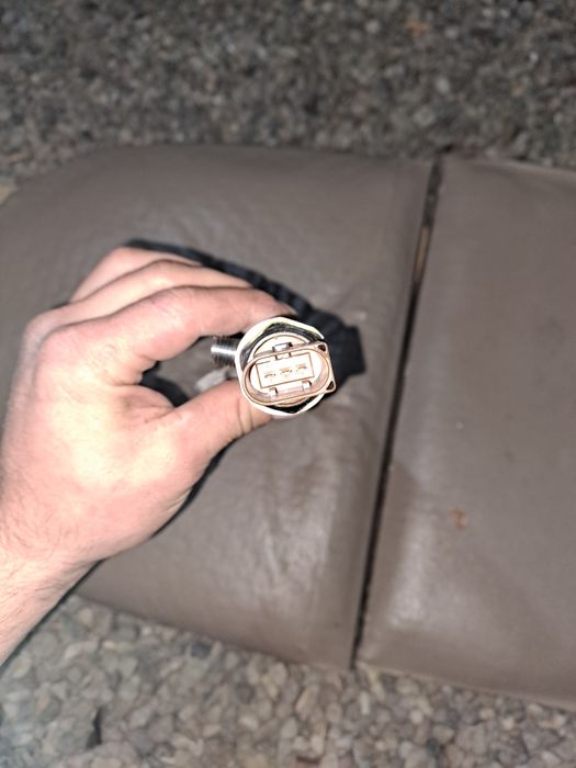 Rampa injectoare cayc 1.6 tdi  vw touran 1t3 / golf 6/ audi a3 8p