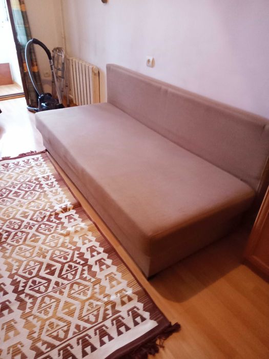 продам диван, б/у