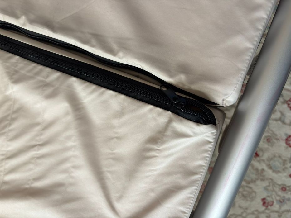 Медицинская кровать