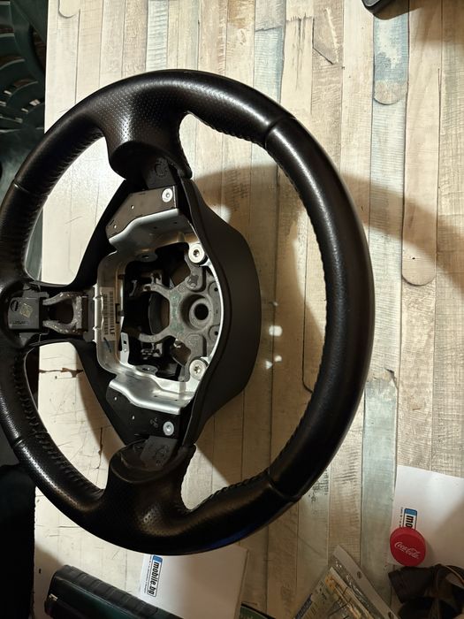 Волан за Nissan Juke 2015год.