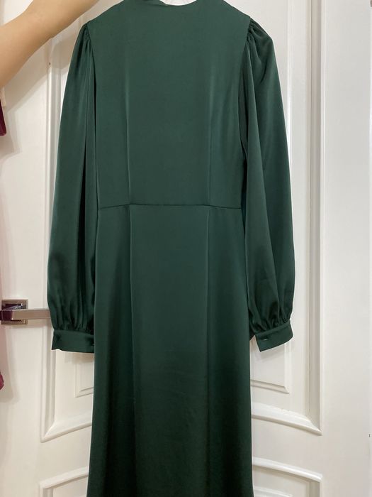 Продается Платье Lichi размер XS