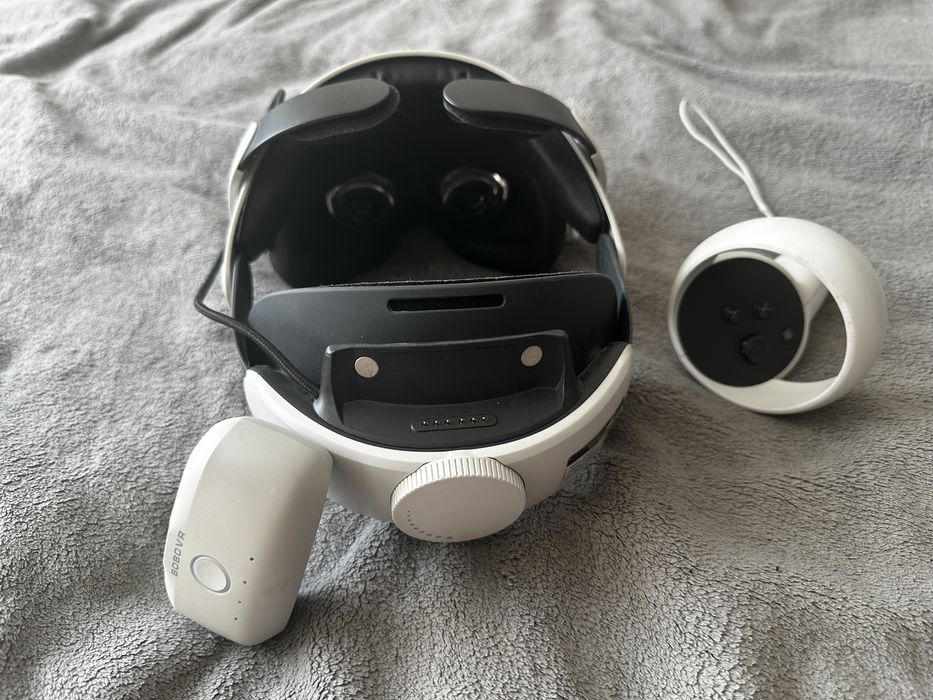 Продам VR-очки Meta Quest 2