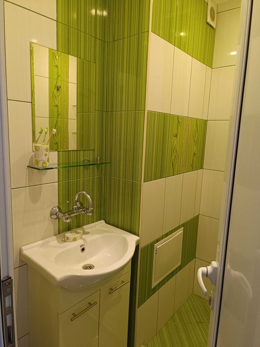 Дава се под наем Двустаен апартамент в Добрич, Дружба 2 - 63 кв.м за 255 € - Снимка #2