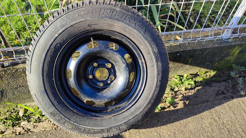 Anvelope (cauciucuri)195 65 r15 Laufren