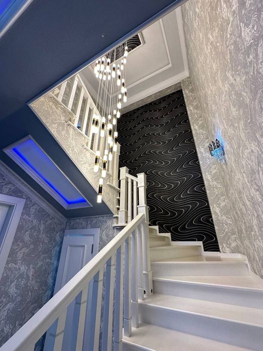 Uchaska sotiladi sergili tumani 2.5 sotix 6 xona