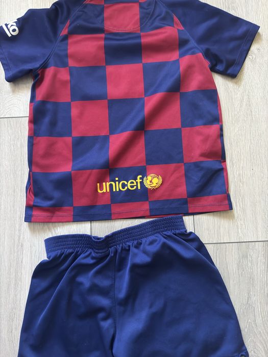 Футболен екип Barcelona