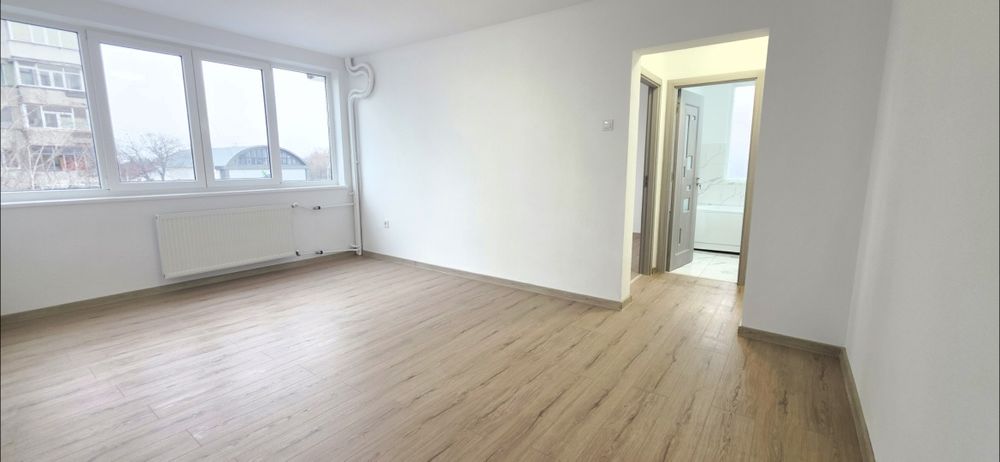 2 camere etaj 3, TOTUL NOU renovat complet, liber!