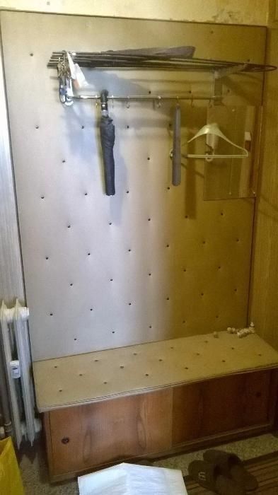 Портманто закачалка с гръб и отделение за обувки