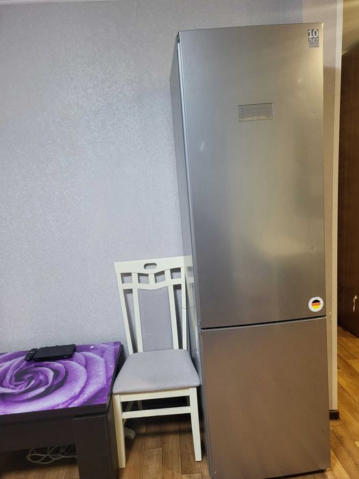 Продам холодильник