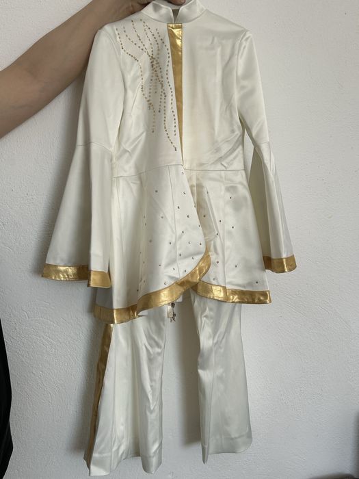 Нарядный детский костюм