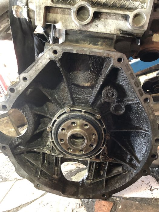 Двигатель М111 2.2