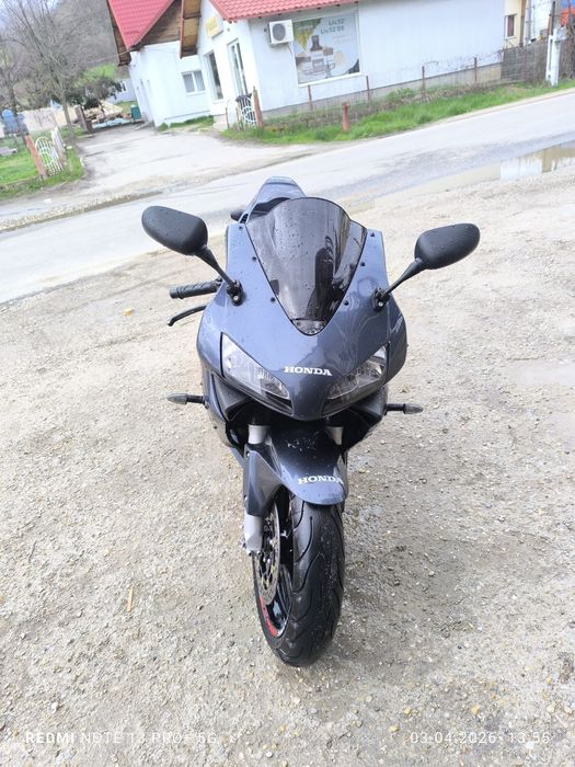Vând Honda Cbr 600 RR